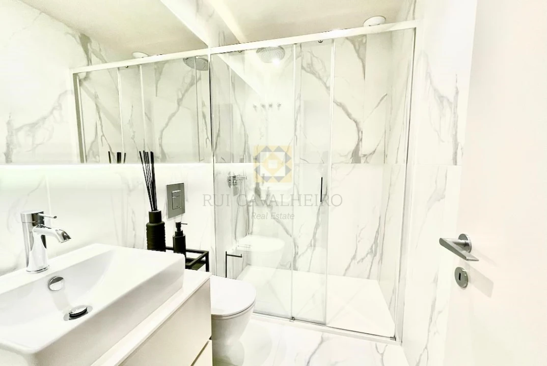 Apartamento T4 para Venda em Santa Marinha e São Pedro da Afurada Foto 26