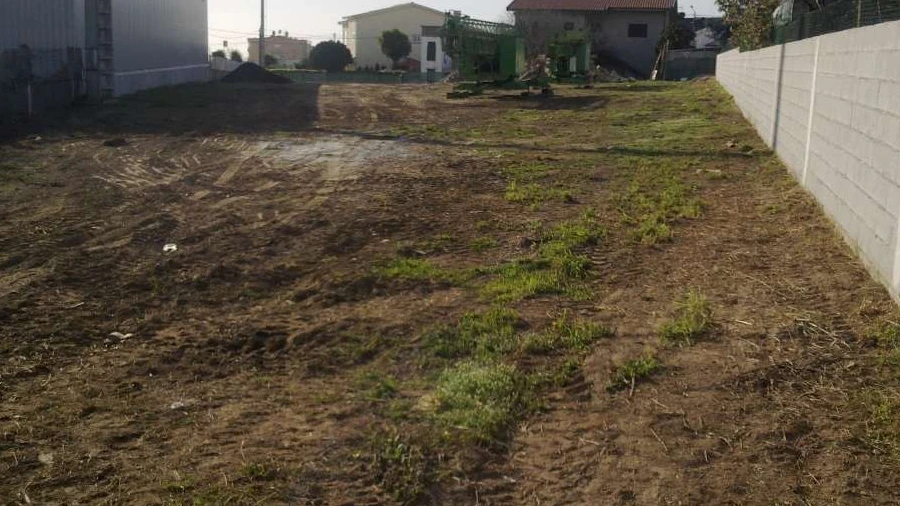 Terreno para Venda em Guilhabreu