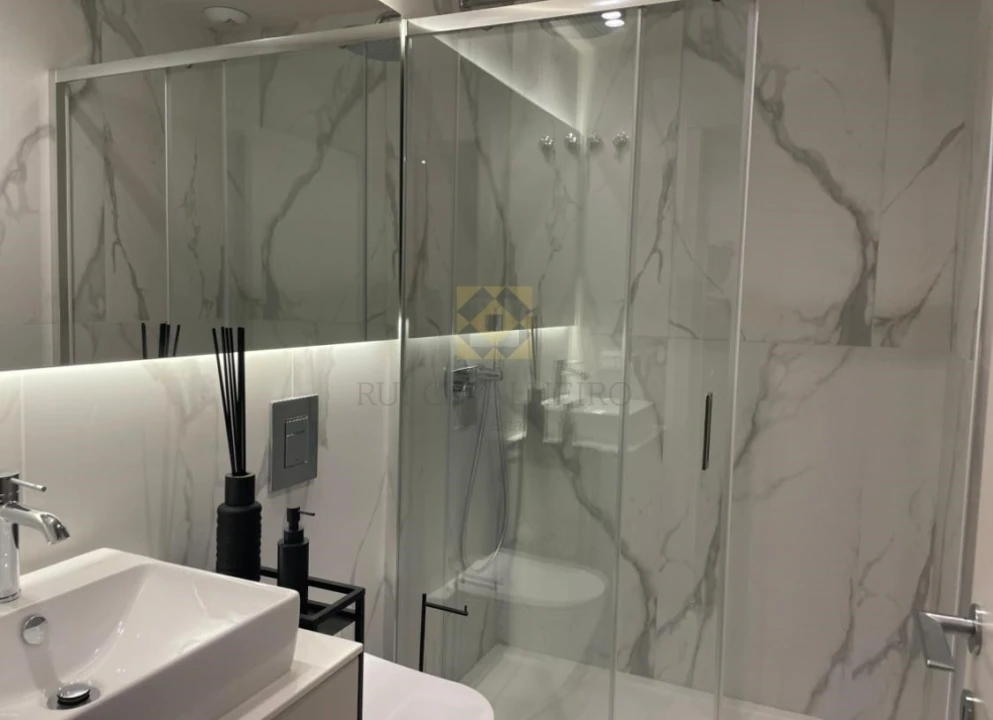 Apartamento T3 para Venda em Santa Marinha e São Pedro da Afurada Foto 5