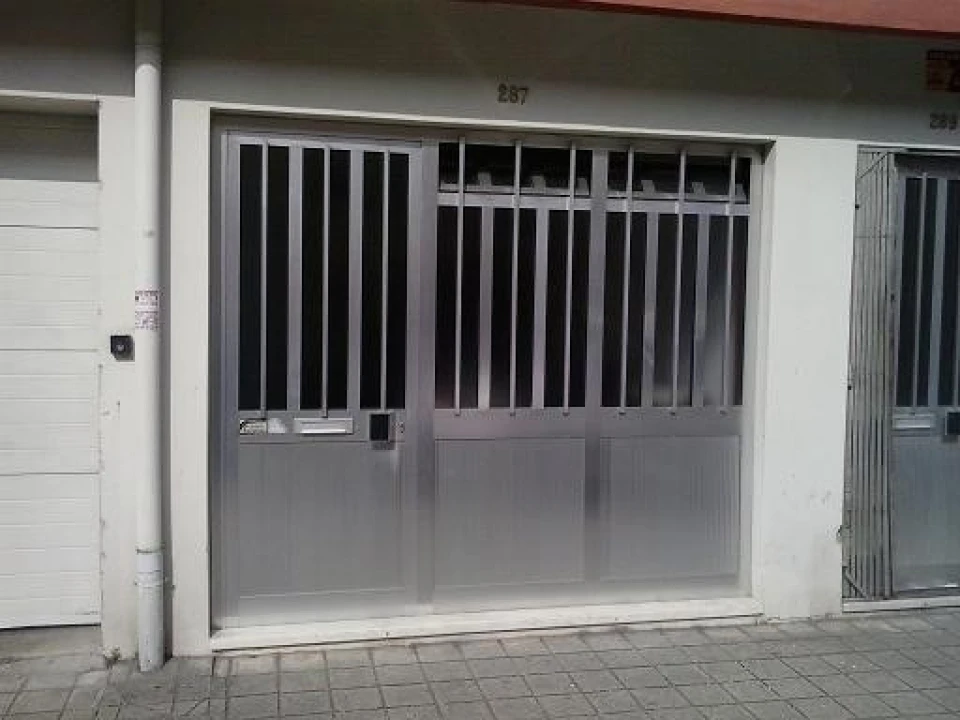 Garagem para Venda em Cidade da Maia Foto 1