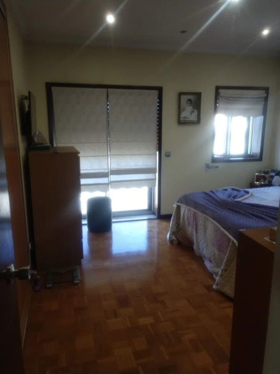 Moradia T4 para Venda em Pedrouços Foto 2