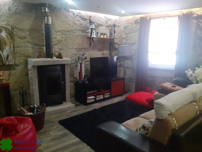 Moradia T3 para Venda em Aguas Santas Foto 2