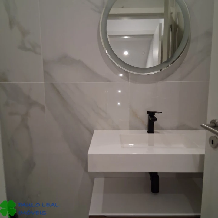 Moradia T3 para Venda em Vilar e Mosteiró Foto 17