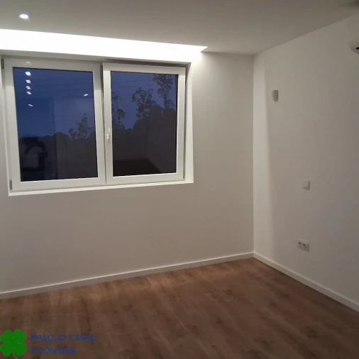 Moradia T3 para Venda em Vilar e Mosteiró Foto 13