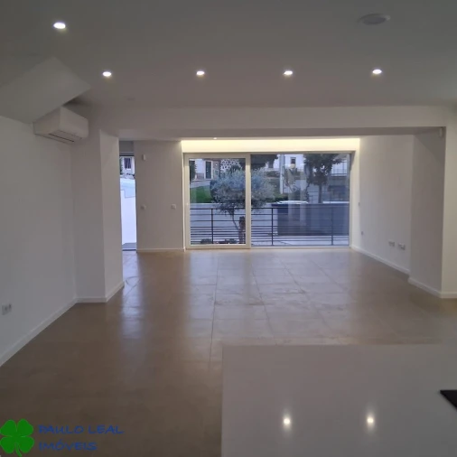 Moradia T3 para Venda em Vilar e Mosteiró Foto 4