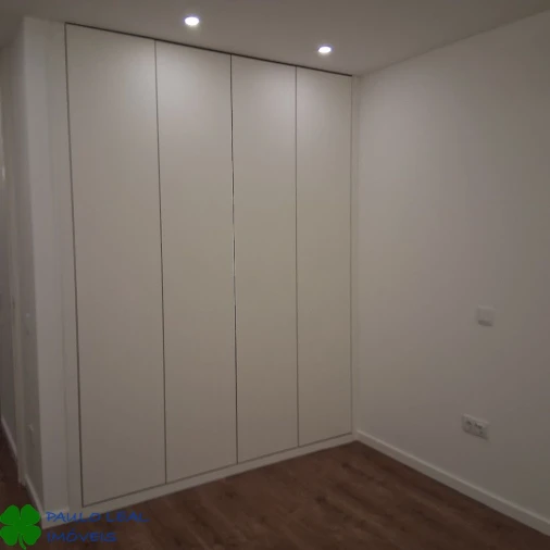 Moradia T3 para Venda em Vilar e Mosteiró Foto 12