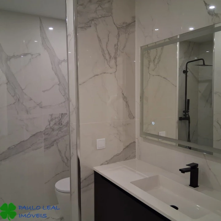 Moradia T3 para Venda em Vilar e Mosteiró Foto 11