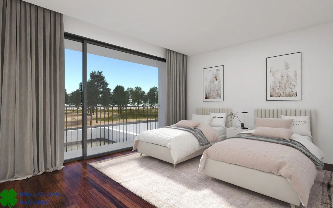 Moradia T4 para Venda em Castêlo da Maia Foto 3