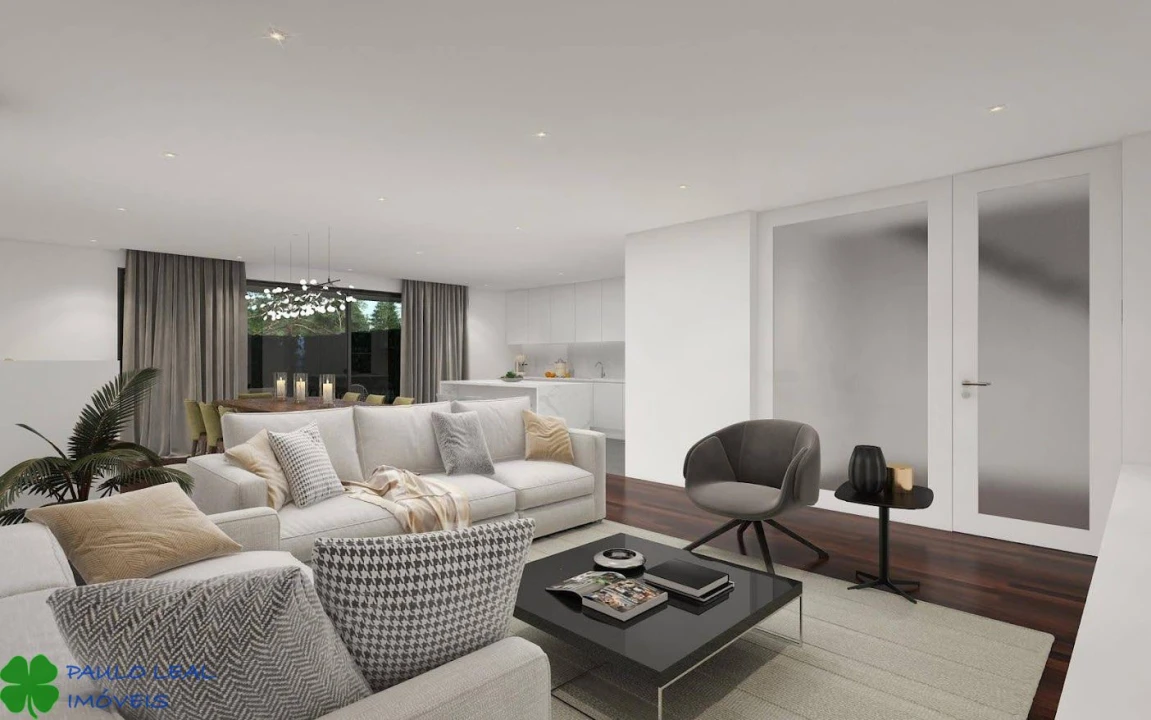 Moradia T4 para Venda em Castêlo da Maia Foto 6