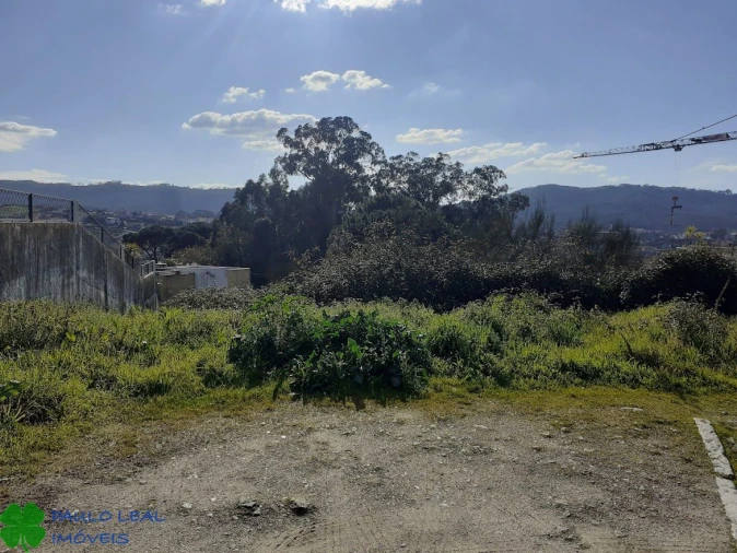 Terreno para Venda em Campo e Sobrado Foto 2