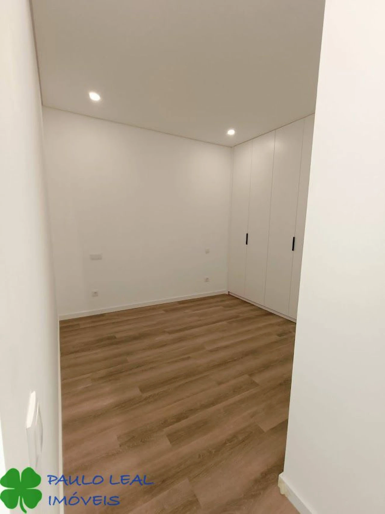 Apartamento T3 para Venda em Aveleda Foto 4