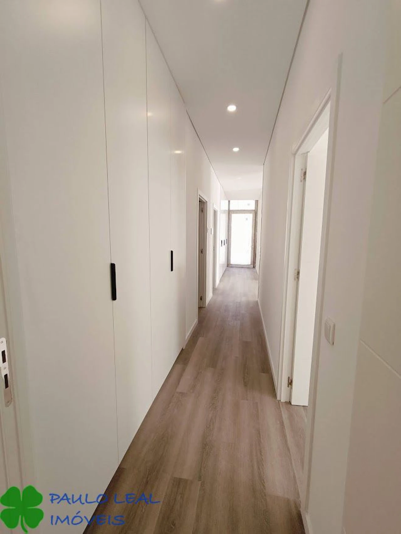 Apartamento T3 para Venda em Aveleda Foto 13