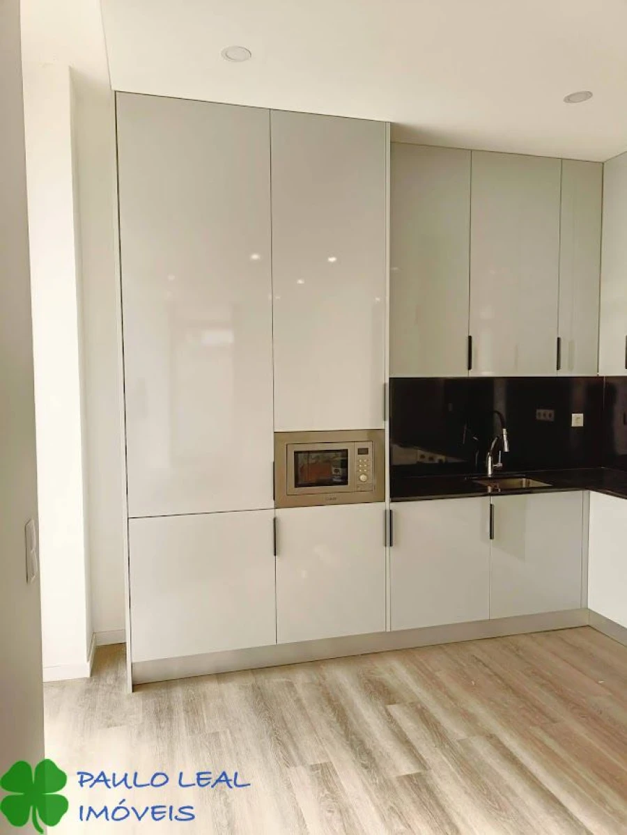 Apartamento T3 para Venda em Aveleda Foto 2