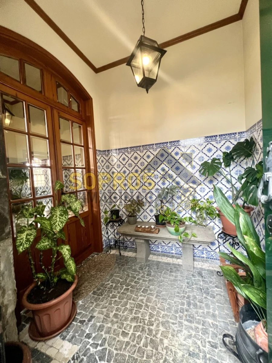 Moradia T3 para Venda em Angra (São Pedro)