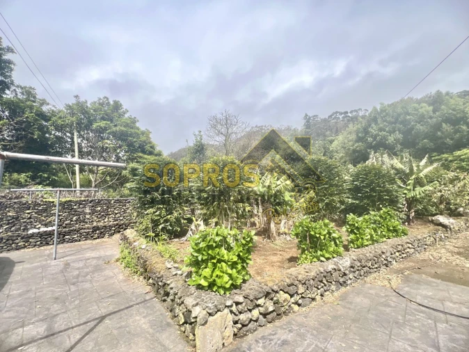 Moradia T3 para Venda em Angra (São Pedro) Foto 25