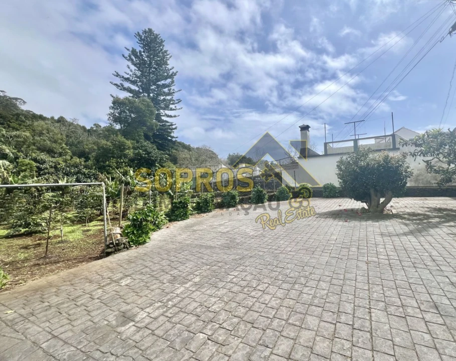 Moradia T3 para Venda em Angra (São Pedro) Foto 22