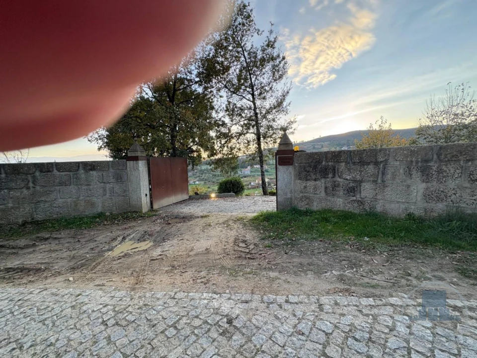 Quinta T5 para Venda em Gestaço Foto 4