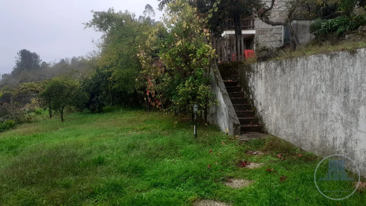 Quinta T4 para Venda em Fregim Foto 12