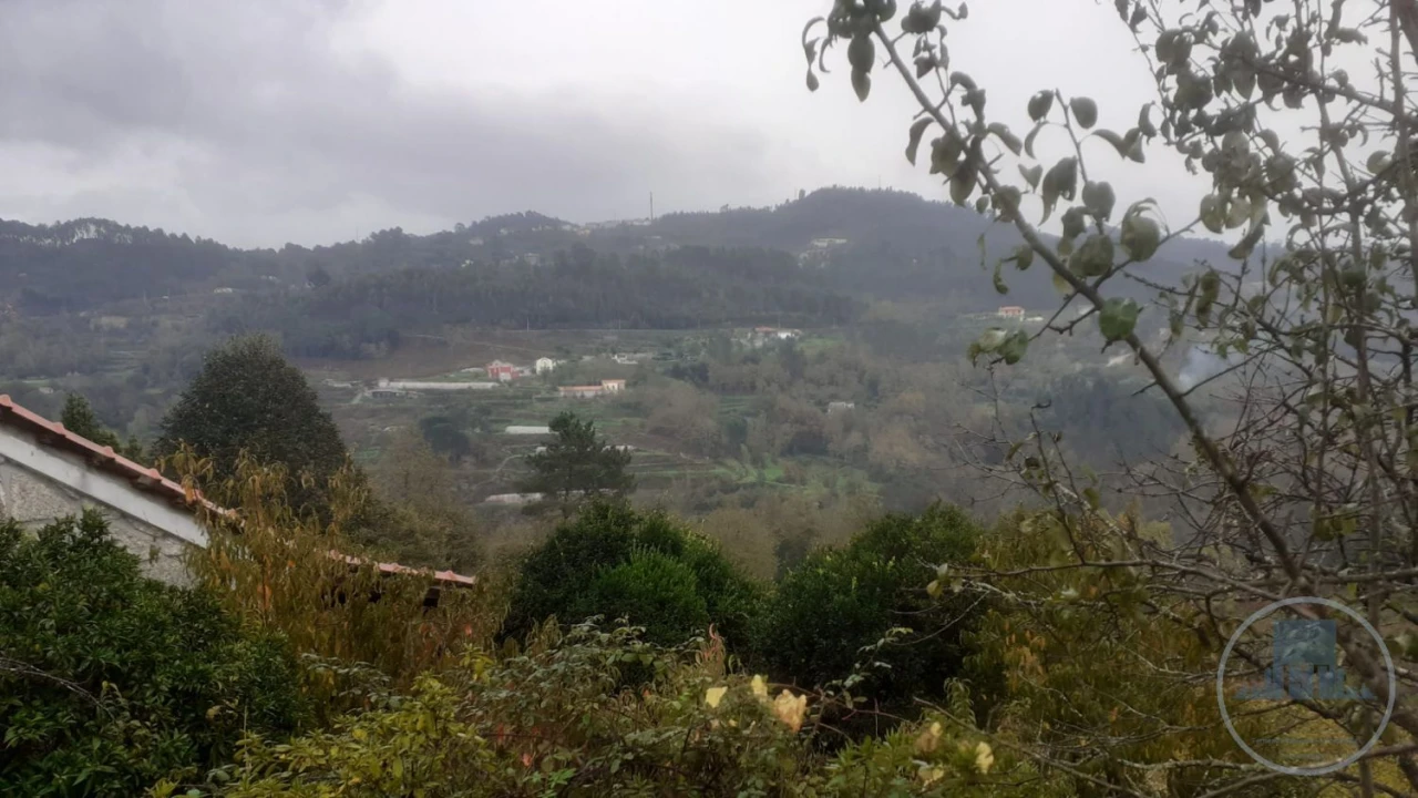 Quinta T4 para Venda em Fregim Foto 5