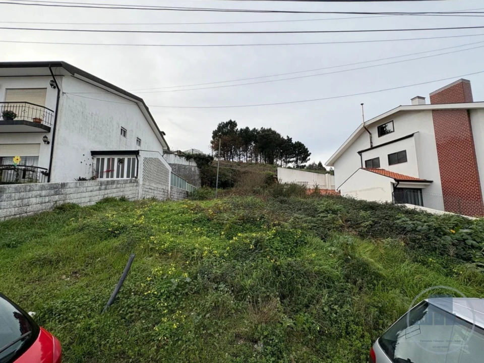Terreno para Venda em Canelas Foto 3