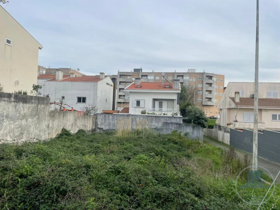 Terreno para Venda em Canelas Foto 8