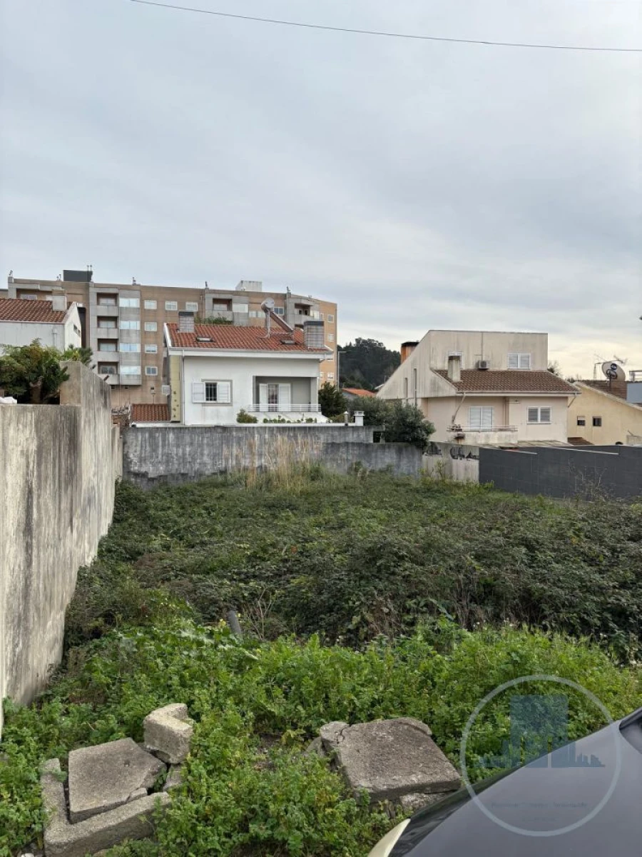Terreno para Venda em Canelas Foto 4