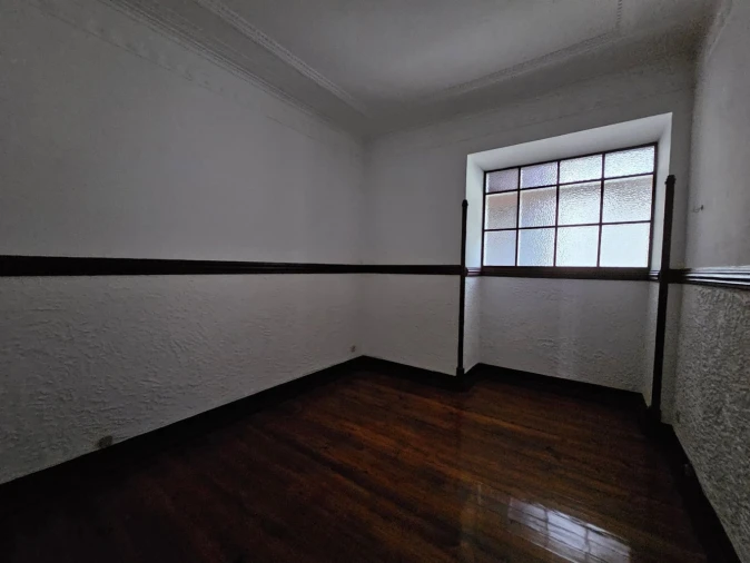 Apartamento T3 para Venda em Santo António Foto 25