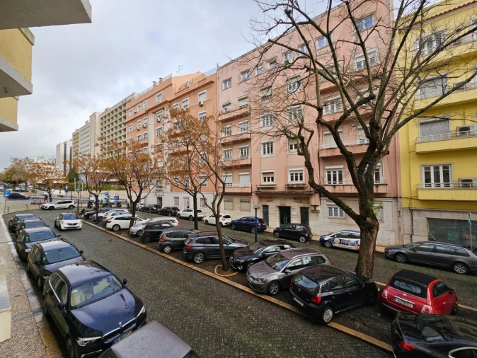 Apartamento T3 para Venda em Santo António Foto 2