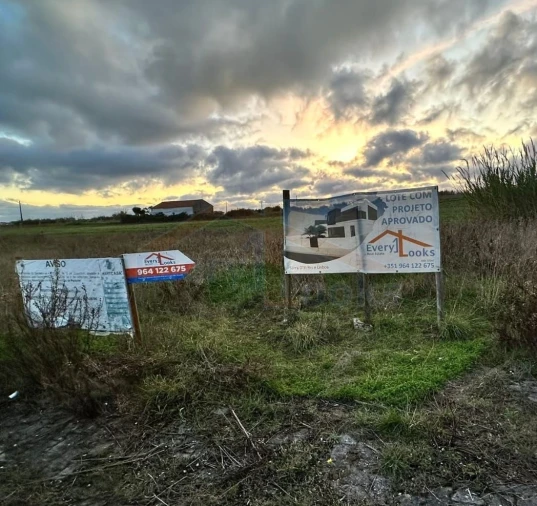 Terreno para Venda em Serra D'El-Rei Foto 1