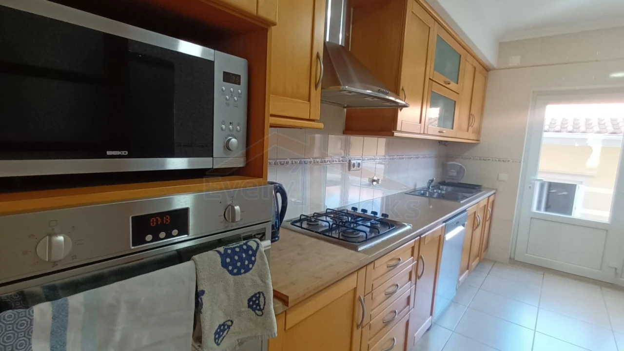 Moradia T4 para Venda em Serra D'El-Rei Foto 11