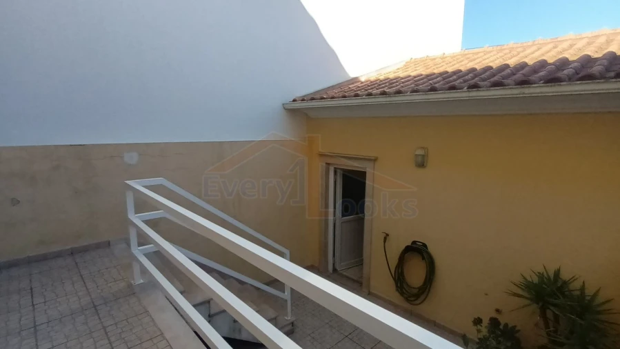 Moradia T4 para Venda em Serra D'El-Rei Foto 32