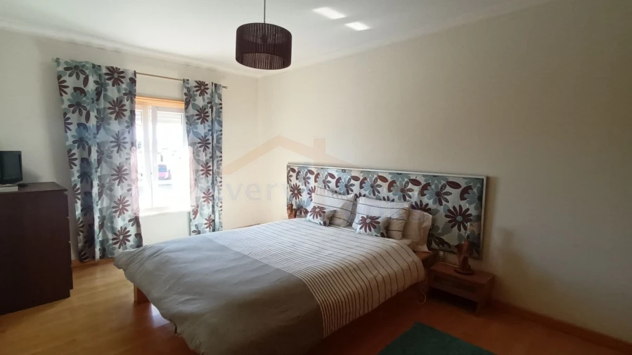 Moradia T4 para Venda em Serra D'El-Rei Foto 17