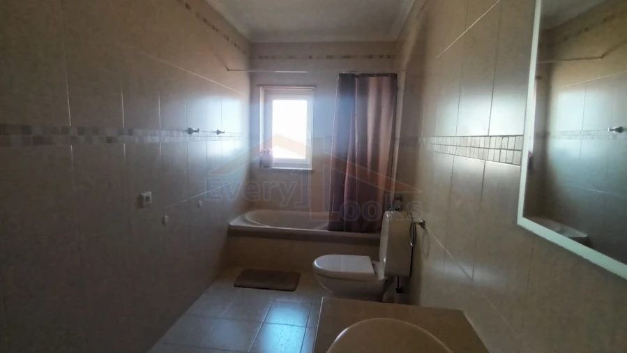 Moradia T4 para Venda em Serra D'El-Rei Foto 25