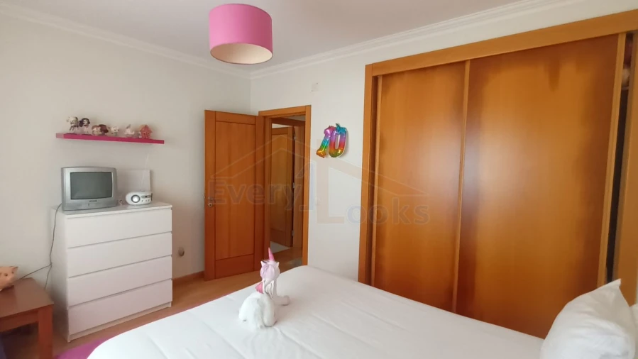 Moradia T4 para Venda em Serra D'El-Rei Foto 14