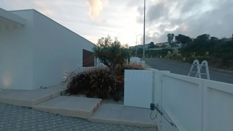 Moradia T3 para Venda em Lourinhã e Atalaia