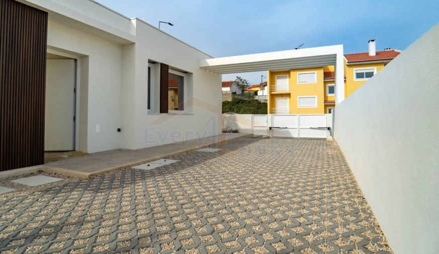 Moradia T3 para Venda em Lourinhã e Atalaia Foto 40