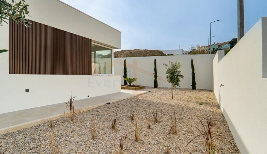 Moradia T3 para Venda em Lourinhã e Atalaia Foto 24