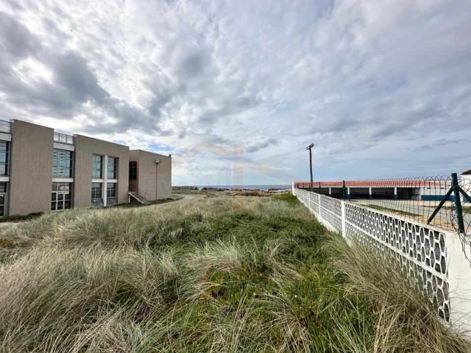 Terreno para Venda em Peniche Foto 15