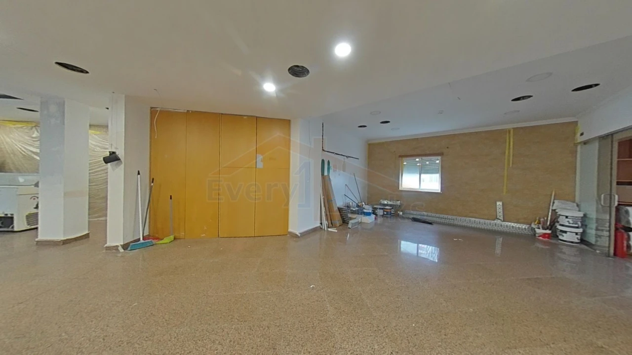 Loja para Venda em Serra D'El-Rei Foto 9