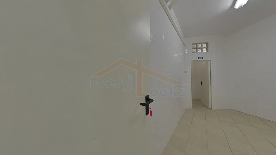 Loja para Venda em Serra D'El-Rei Foto 34