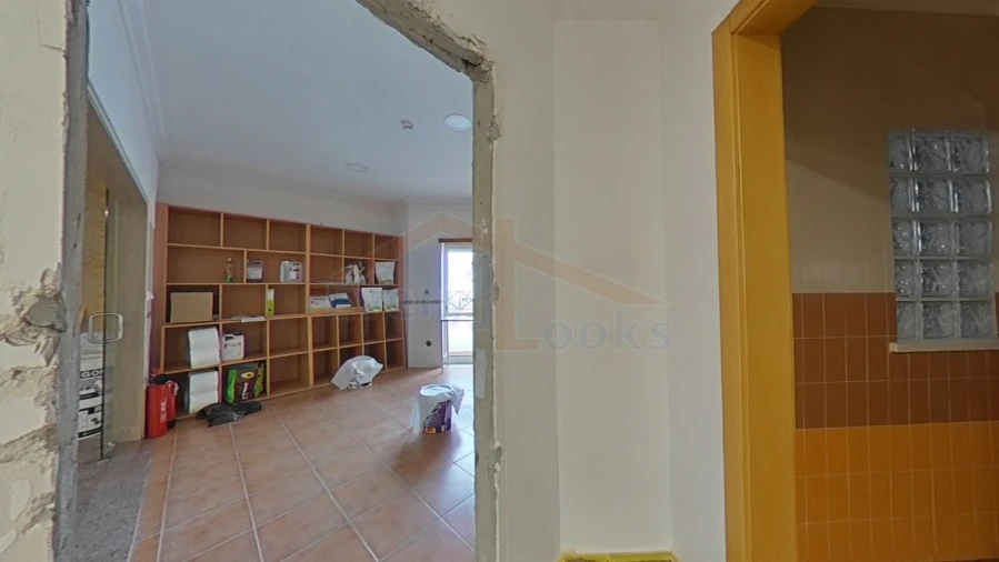 Loja para Venda em Serra D'El-Rei Foto 50