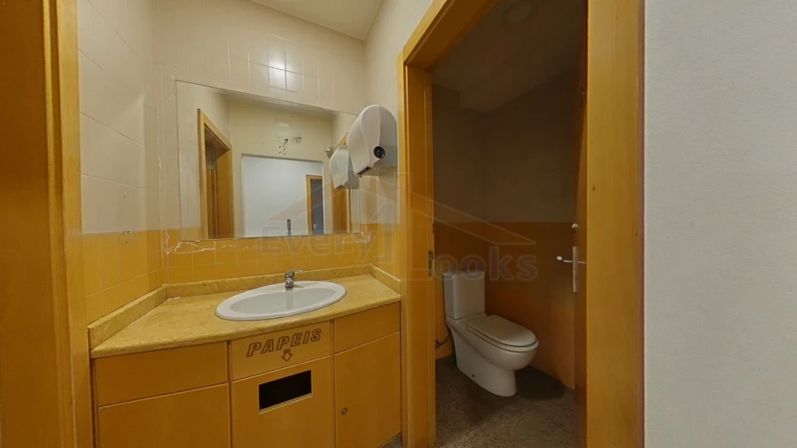 Loja para Venda em Serra D'El-Rei Foto 54