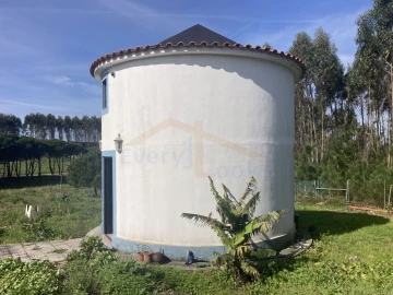 Moradia T2 para Venda em Caldas da Rainha - Santo Onofre e Serra do Bouro