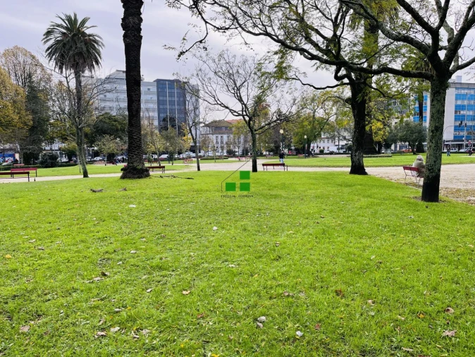 Terreno para Venda em Cedofeita, Santo Ildefonso, Sé, Miragaia, São Nicolau e Vitória Foto 10