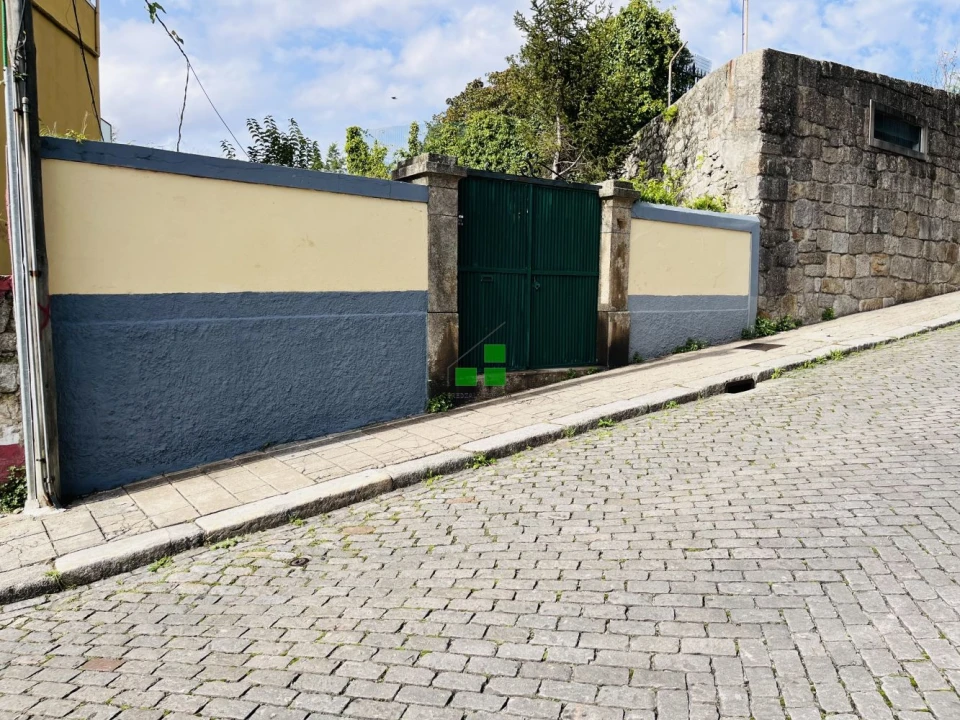 Terreno para Venda em Cedofeita, Santo Ildefonso, Sé, Miragaia, São Nicolau e Vitória Foto 1