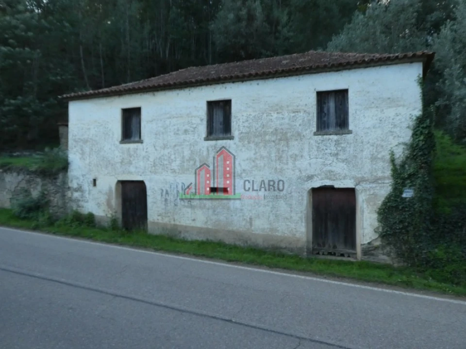 Quinta T0 para Venda em Santo Antonio dos Olivais Foto 10