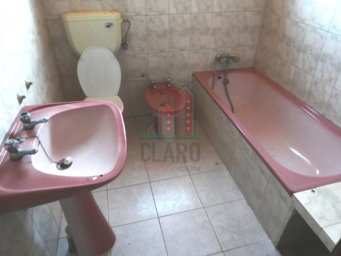 Moradia T3 para Venda em Marmeleira Foto 7