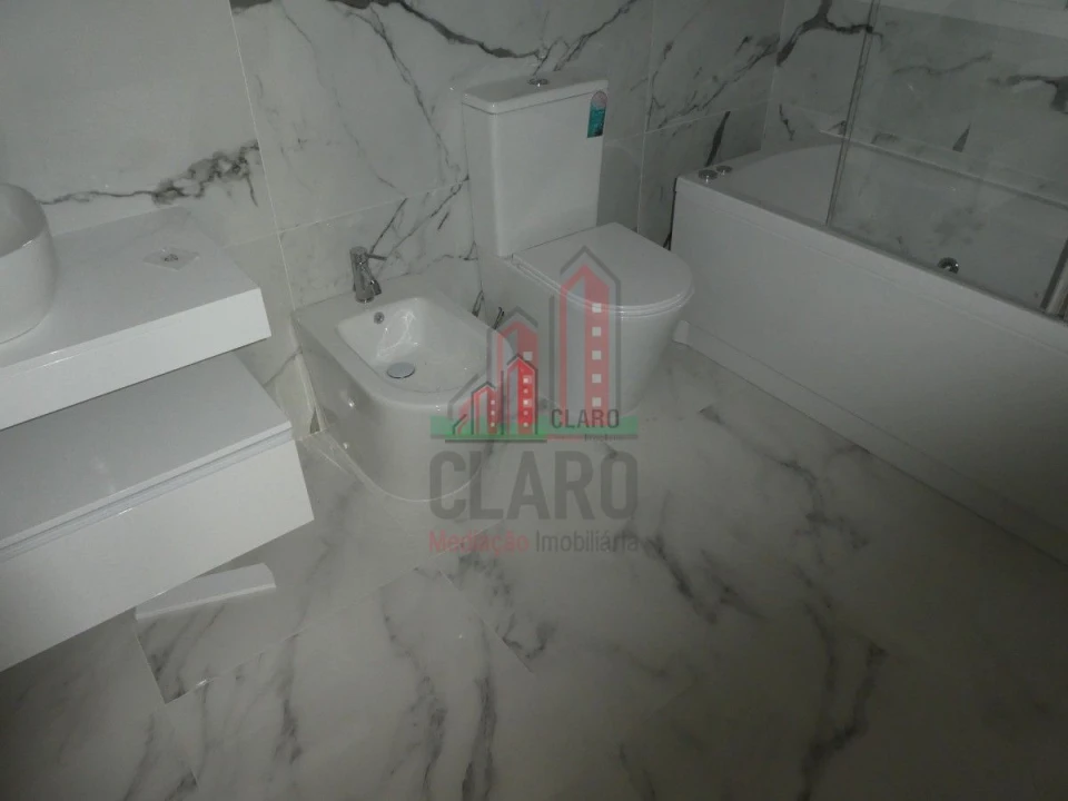 Moradia T3 para Venda em Arazede Foto 25