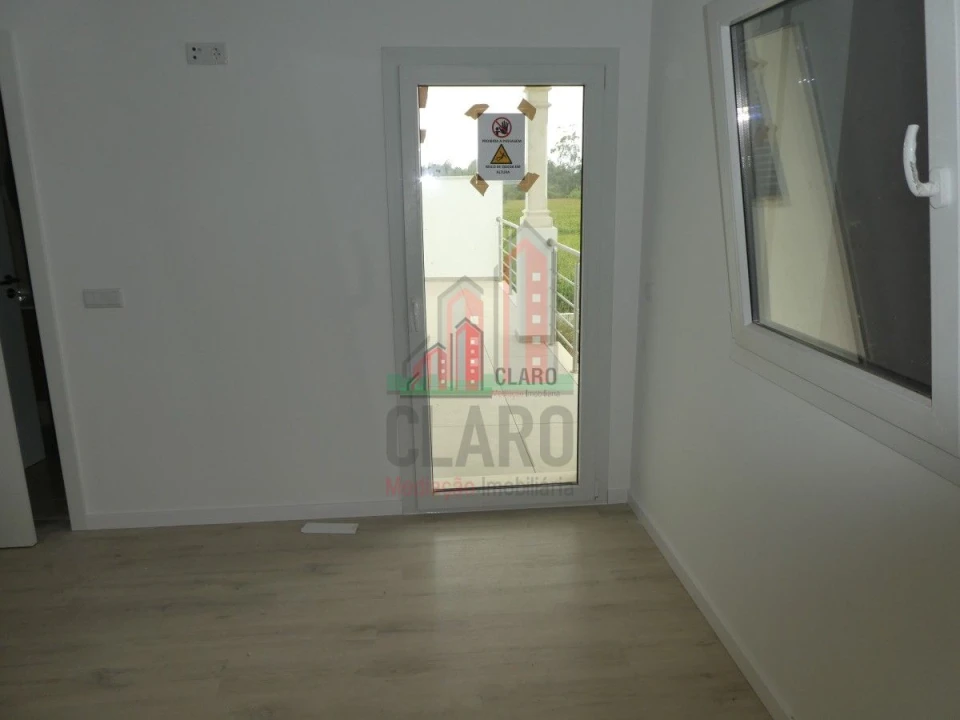 Moradia T3 para Venda em Arazede Foto 16
