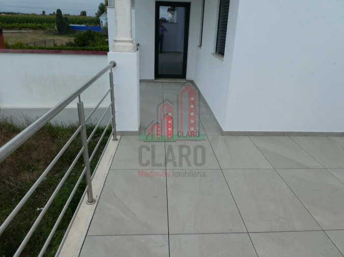 Moradia T3 para Venda em Arazede Foto 6